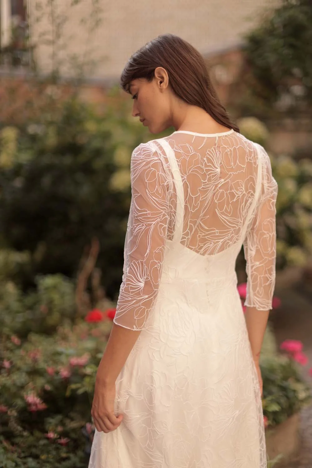 Sur-Robe Naomi roses sauvages - Image 4
